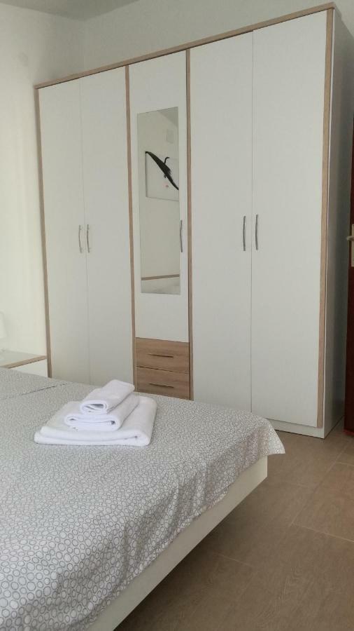 Apartment Leon & Grga Šibuljina エクステリア 写真
