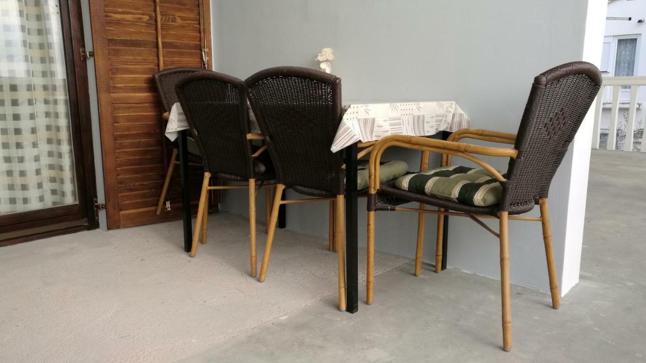 Apartment Leon & Grga Šibuljina エクステリア 写真